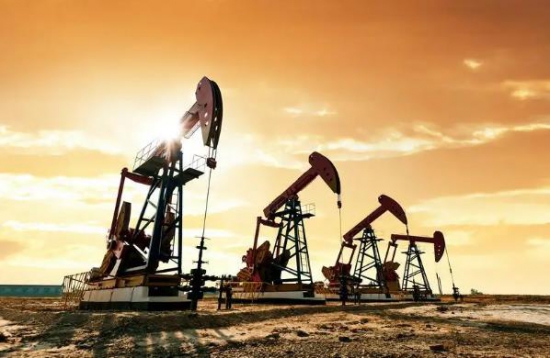 埃克森美孚雪佛龙将增加明年石油投资