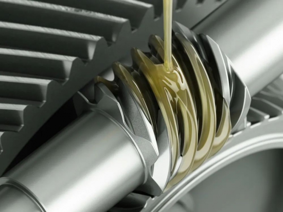 液压油如何助力改善工程机械爬行现象